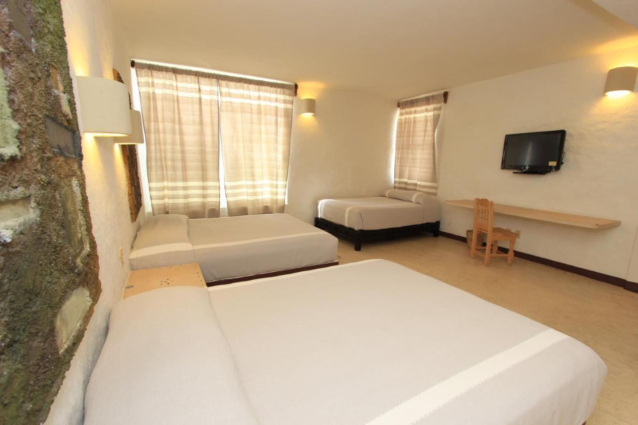 Hotel Plaza Tangolunda المظهر الخارجي الصورة