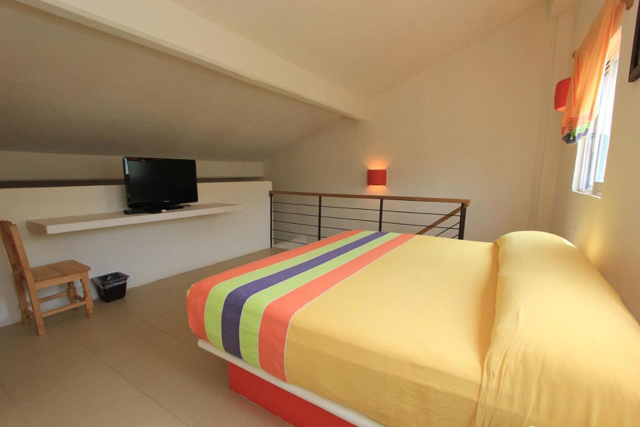 Hotel Plaza Tangolunda المظهر الخارجي الصورة