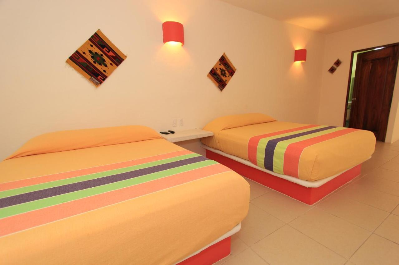 Hotel Plaza Tangolunda المظهر الخارجي الصورة