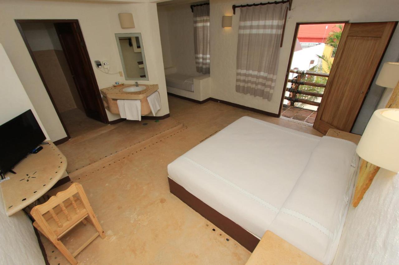 Hotel Plaza Tangolunda المظهر الخارجي الصورة